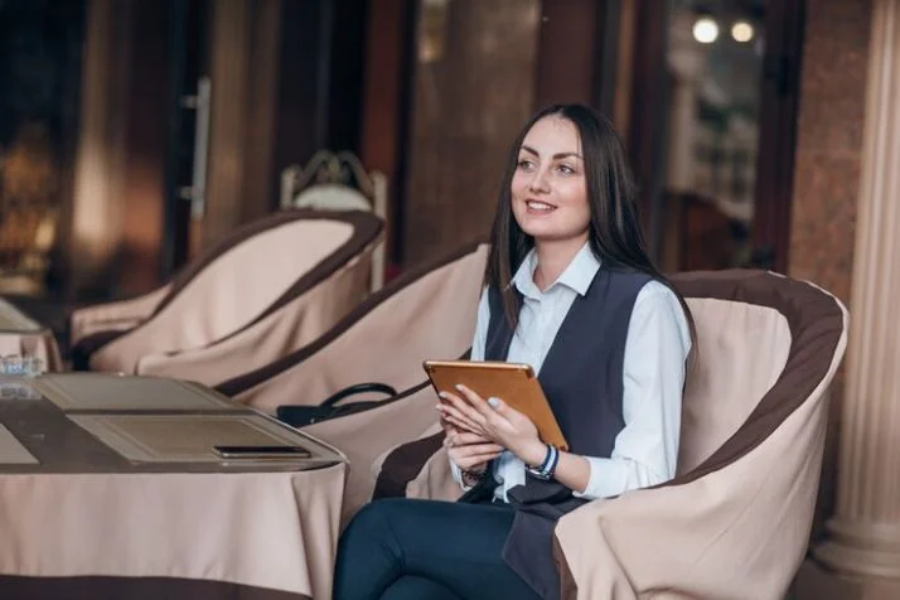 The Hotel Concierge Sheanimale: Redefining Guest Experience with Personalized Service